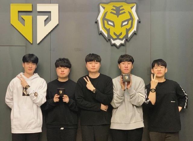 不求华丽 不求华丽